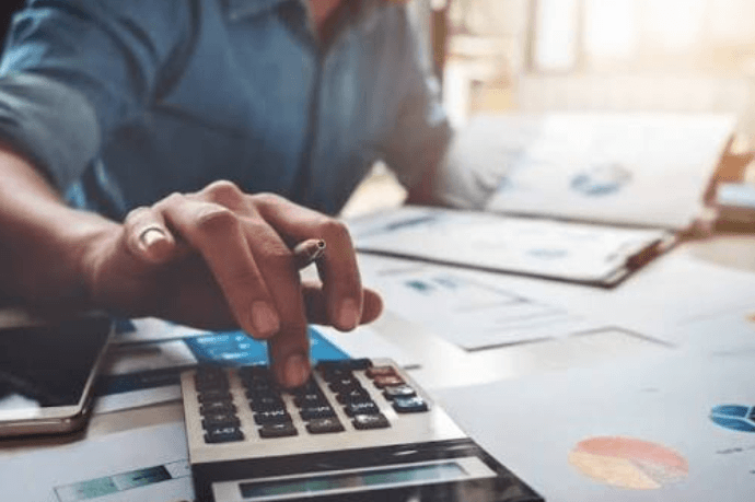 4 Critical Tasks Small Business Bookkeepers Manage Effectively